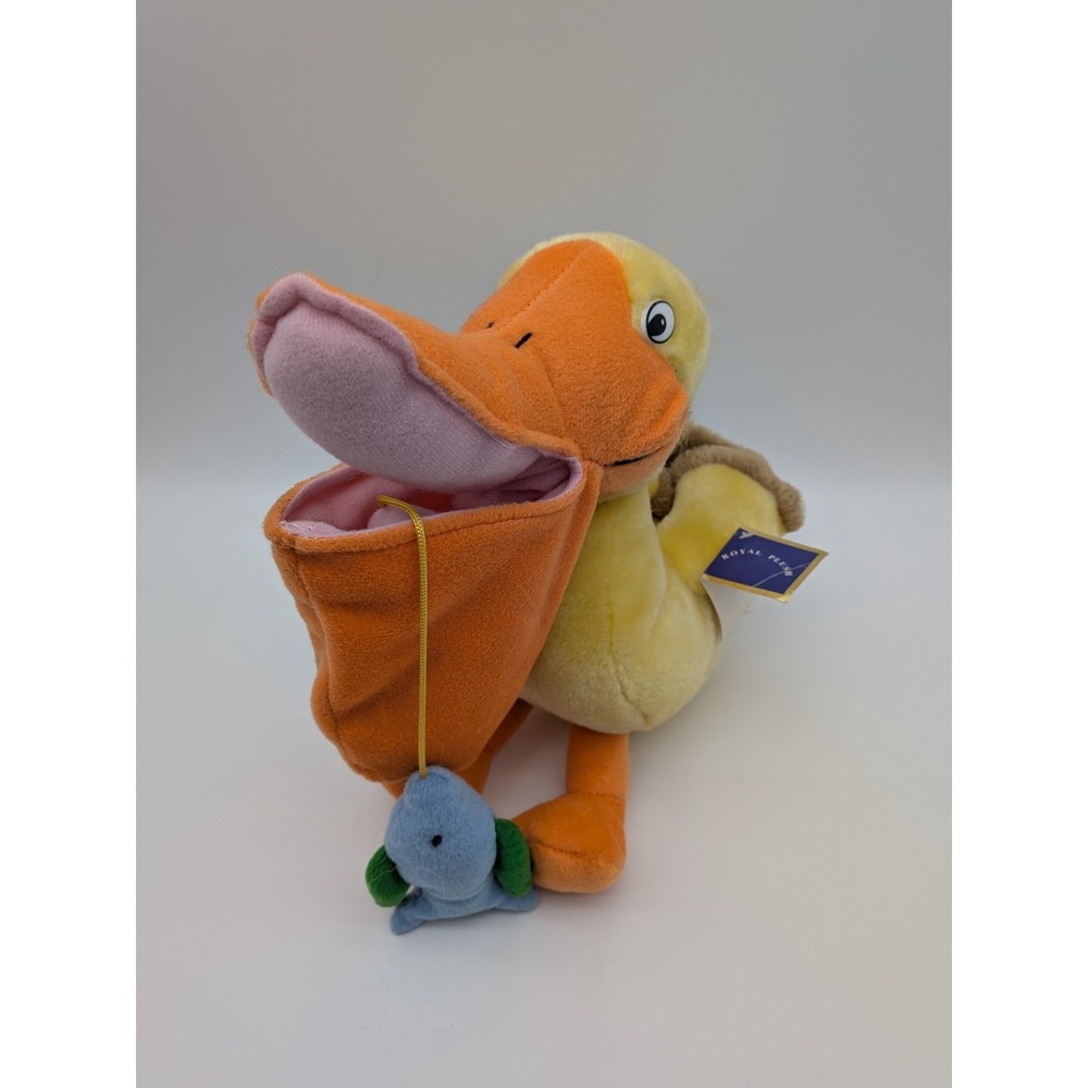 Vintage Royal Plush 'Bird with Fish' Pelican w Tag 9.5" 1999/2000